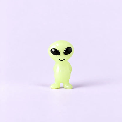 Miniature Glow in the dark Elves(1Pc)